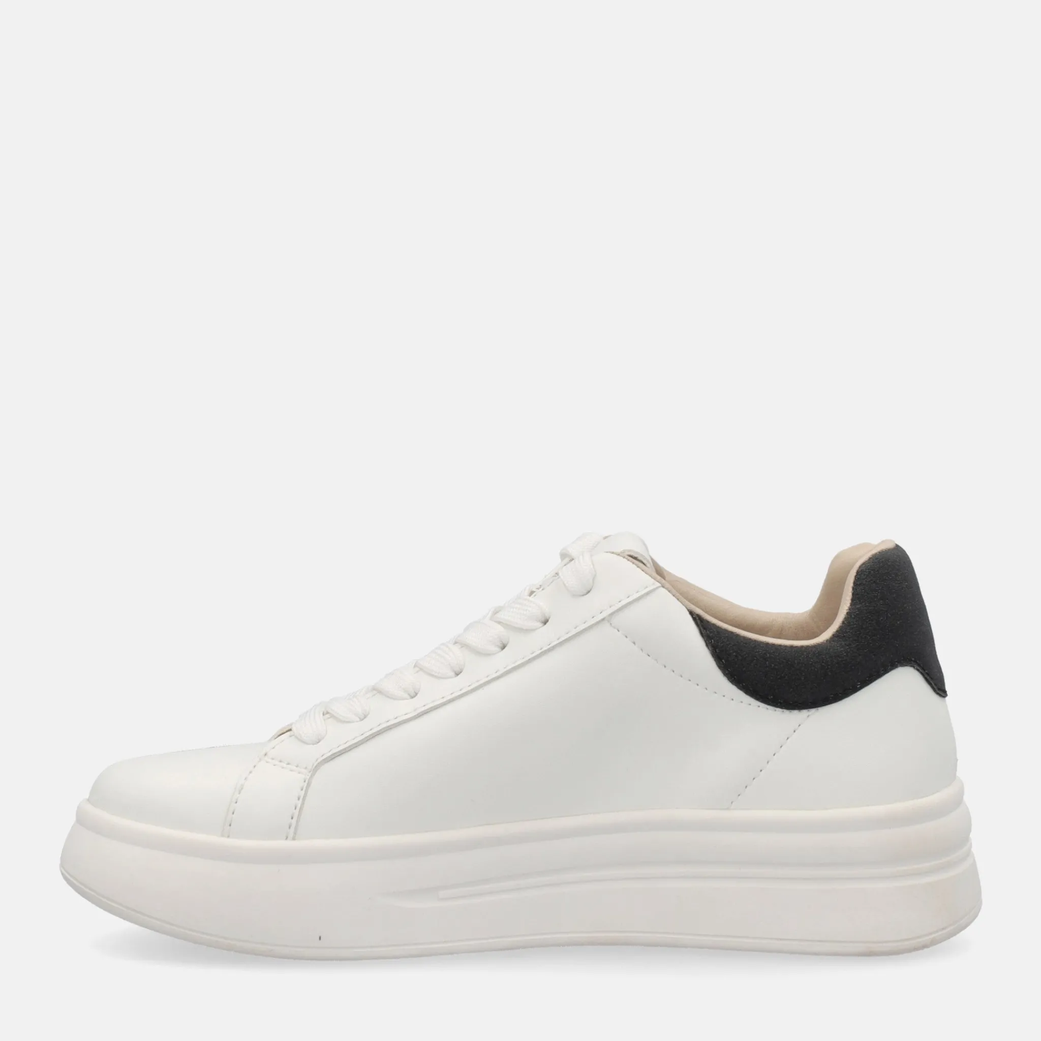 GUESS WINNIE | Donna Sneakers