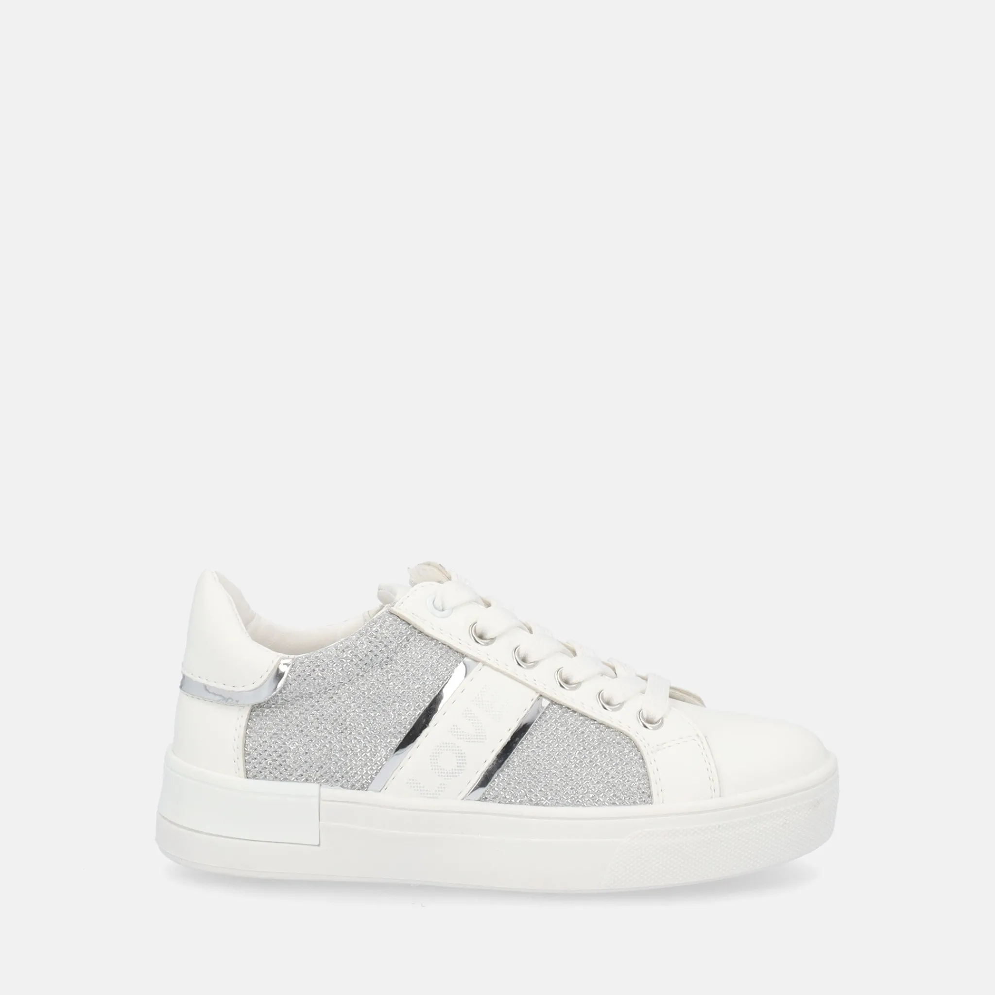 LOVE DETAILS Sneakers | Sneakers
