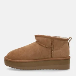 SHEEPSKIN SHORT BOOTS | Donna Tronchetti