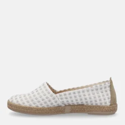 TANAHLOT ESPRADILLAS | Donna Ballerine